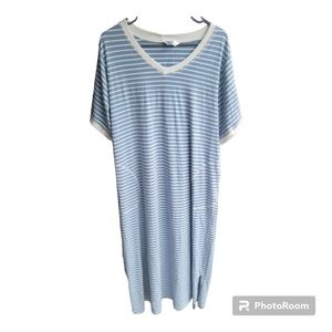 Avier blue snd white tshirt dress xxl